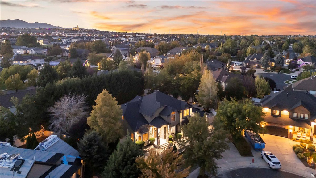 3376 W WATER CRESCENT PL South Jordan, UT 84095