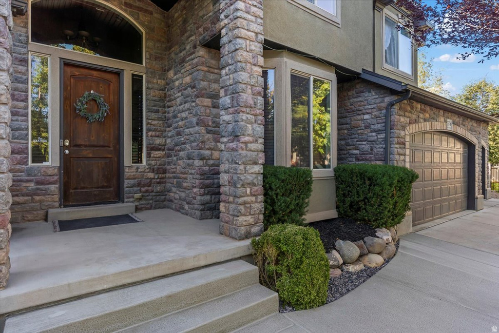 3376 W WATER CRESCENT PL South Jordan, UT 84095