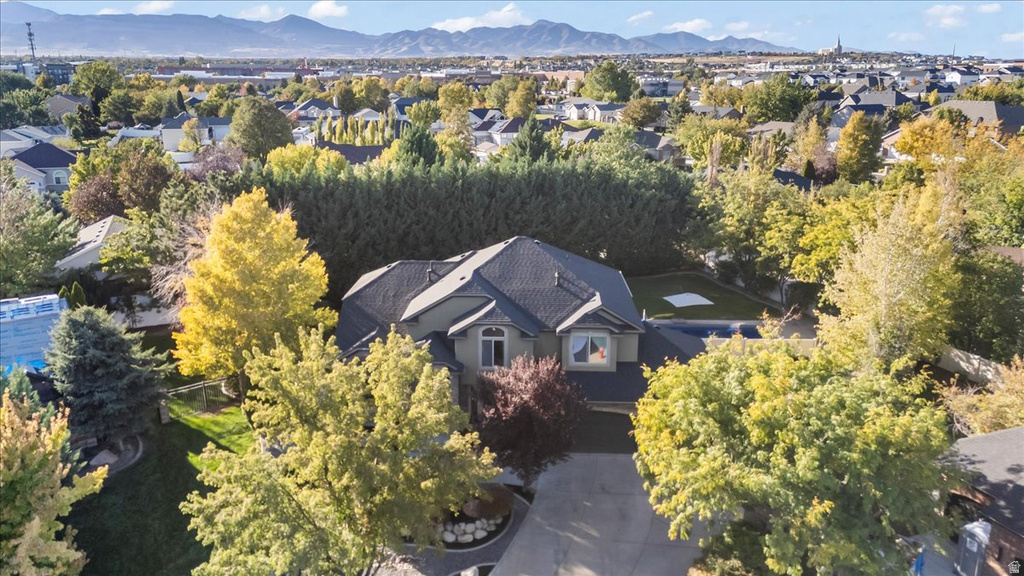 3376 W WATER CRESCENT PL South Jordan, UT 84095