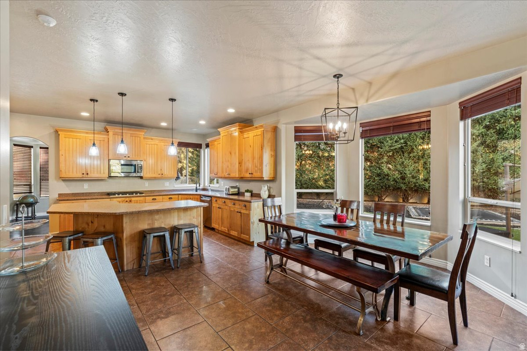 3376 W WATER CRESCENT PL South Jordan, UT 84095