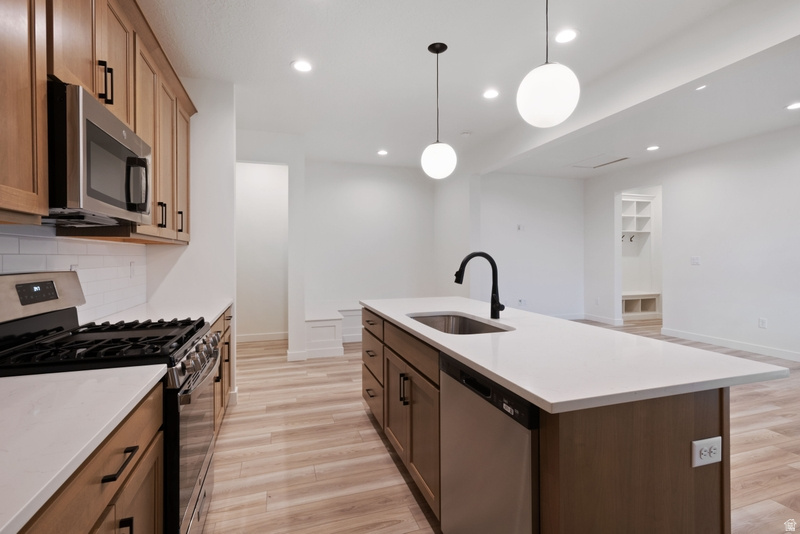 11569 S WATERCOURSE RD #101 South Jordan, UT 84009