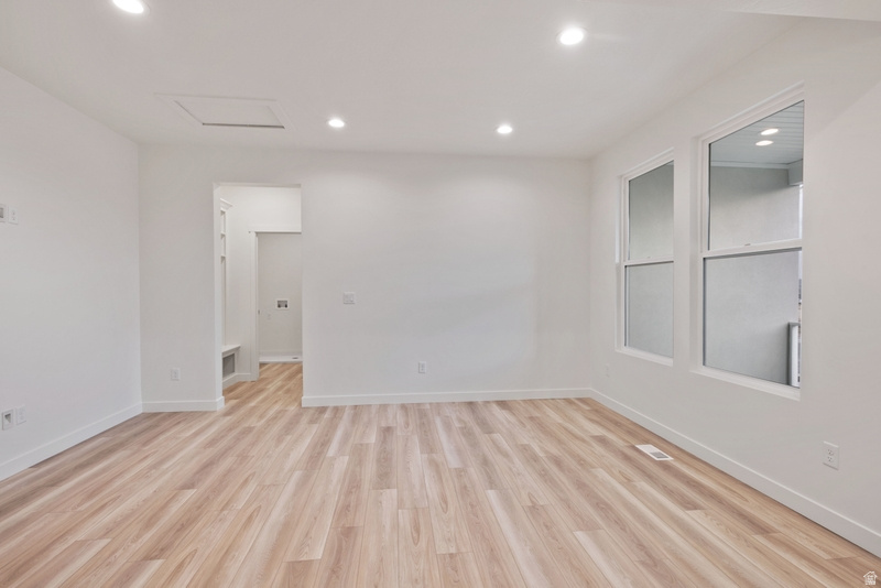 11569 S WATERCOURSE RD #101 South Jordan, UT 84009