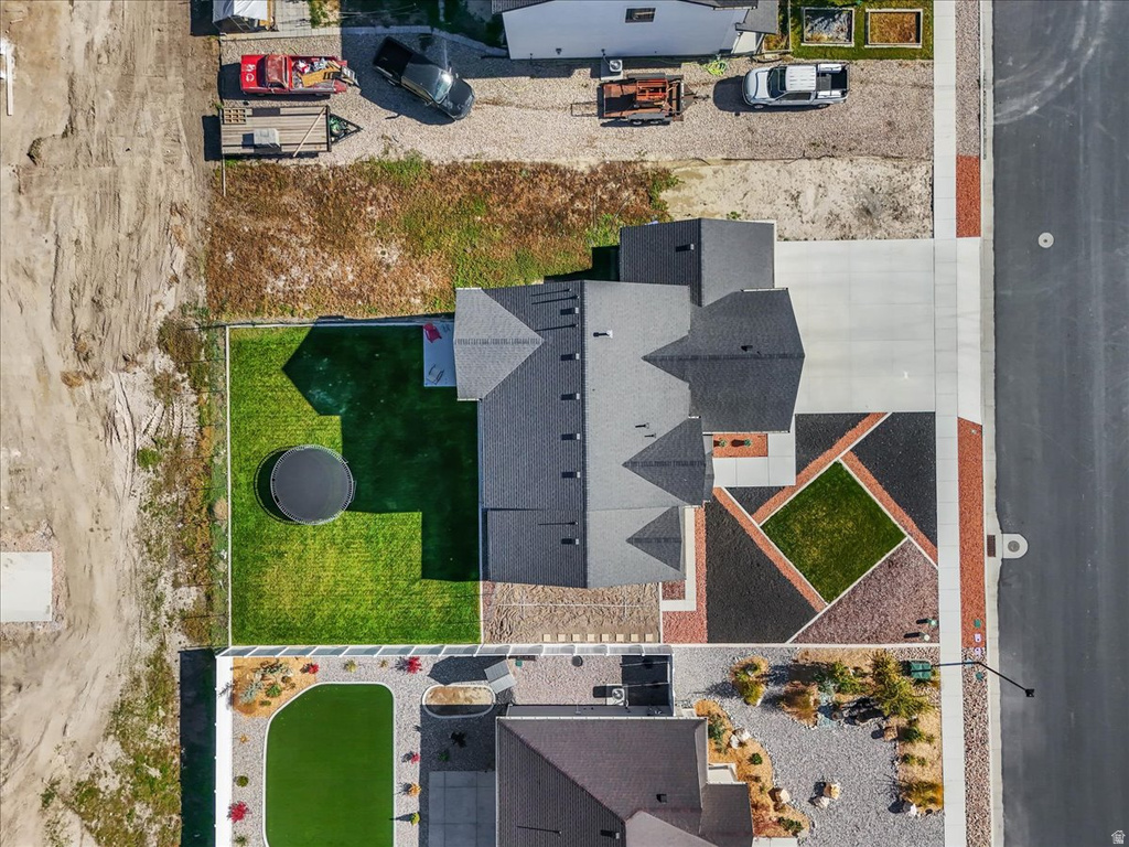 2440 W 2900 N Farr West, UT 84404