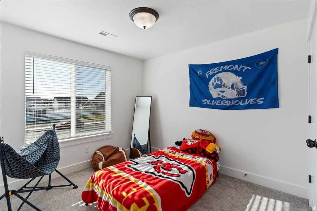 2440 W 2900 N Farr West, UT 84404