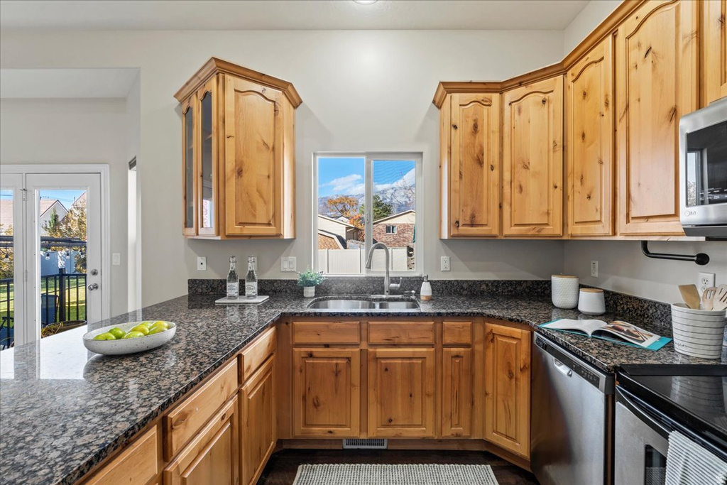 4756 W 10370 N Highland, UT 84003