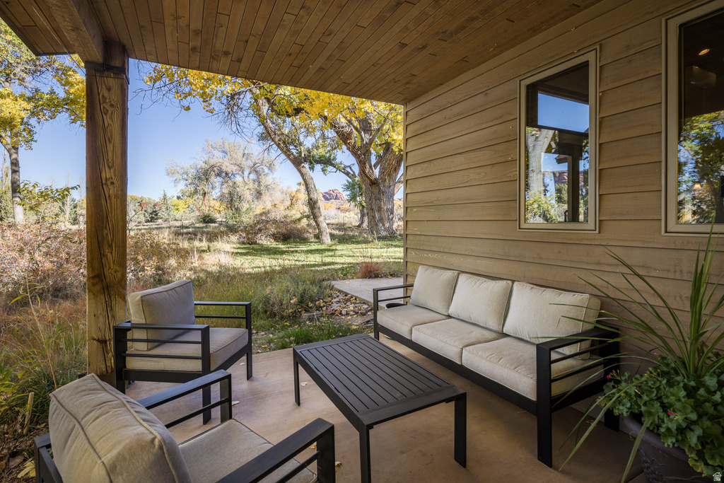 2927 S EAST BENCH RD Moab, UT 84532