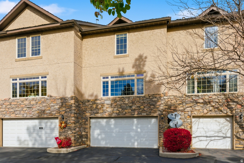 1388 E 4500 S Holladay, UT 84117