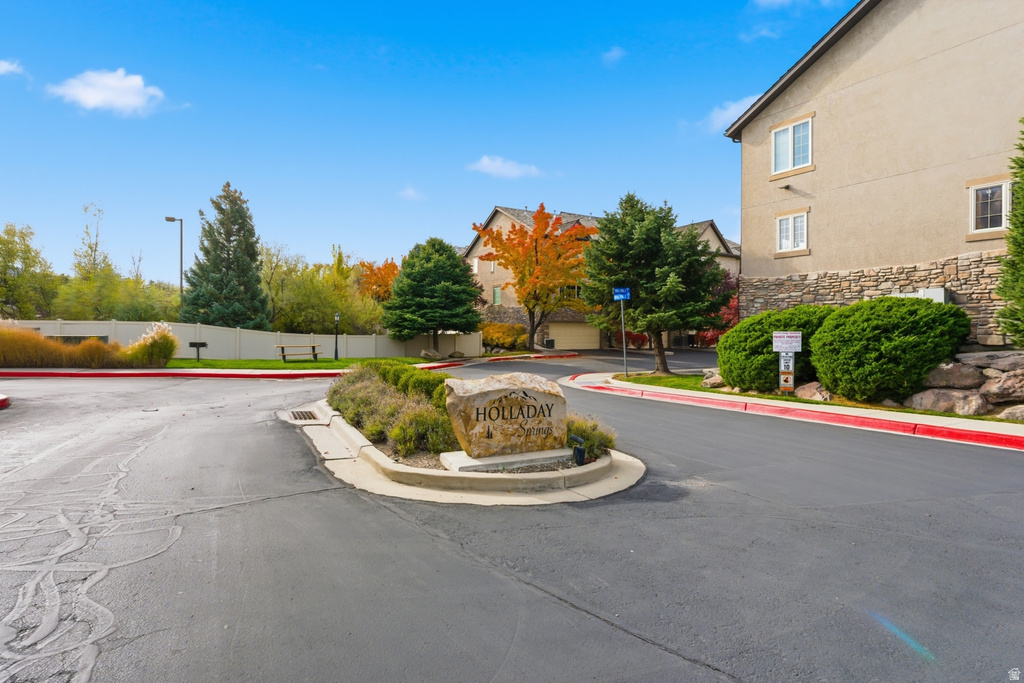 1388 E 4500 S Holladay, UT 84117