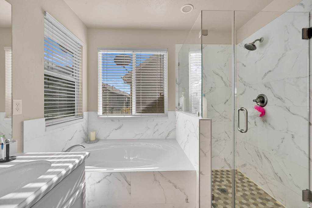 1064 DARCY DR North Salt Lake, UT 84054