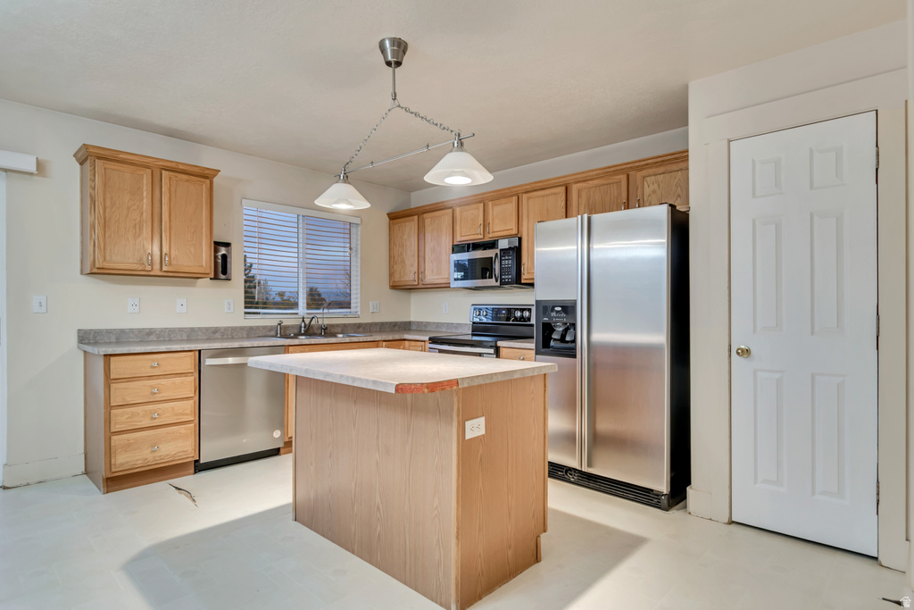 6732 W HUNTER VISTA CIR Salt Lake City, UT 84128