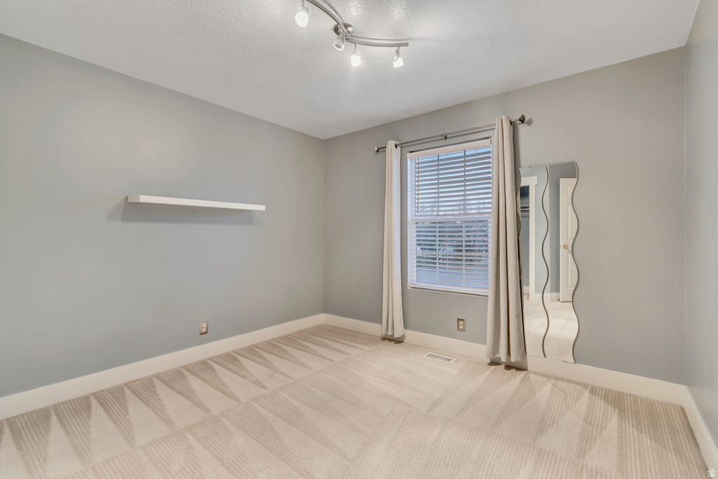 6732 W HUNTER VISTA CIR Salt Lake City, UT 84128