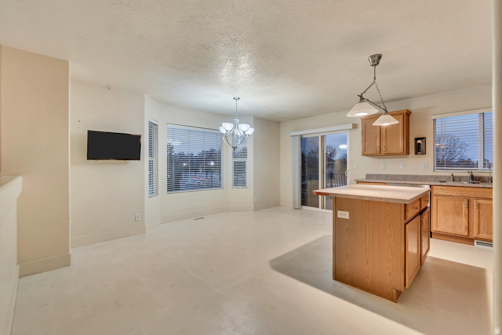 6732 W HUNTER VISTA CIR Salt Lake City, UT 84128