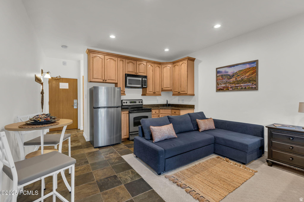 2285 SIDEWINDER DR #701 Park City, UT 84060