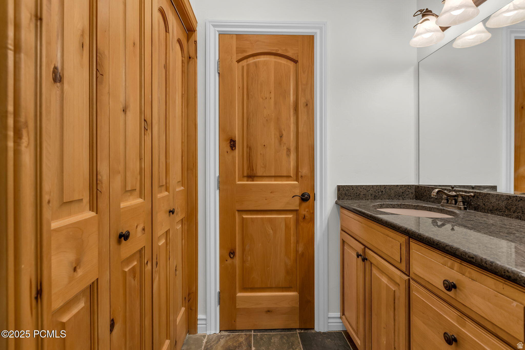 2285 SIDEWINDER DR #701 Park City, UT 84060