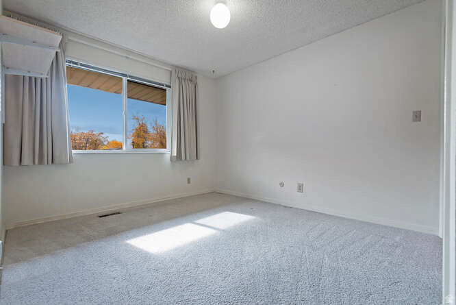 3131 E 3900 S Millcreek, UT 84124