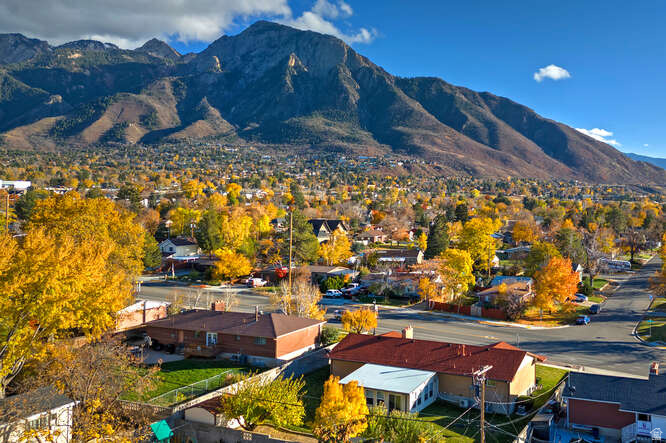 3131 E 3900 S Millcreek, UT 84124