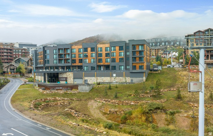 2670 W CANYON DR #310 Park City, UT 84098