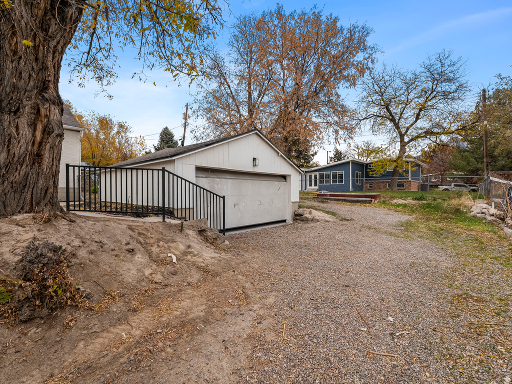 5245 S 900 E Murray, UT 84117