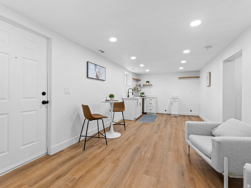 5245 S 900 E Murray, UT 84117