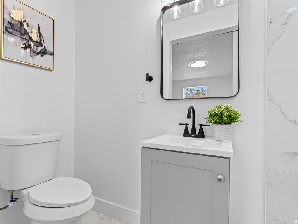 5245 S 900 E Murray, UT 84117