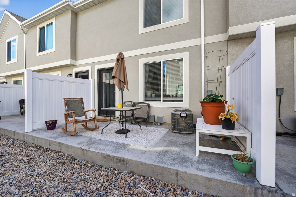 1154 E TRIDENT DR Saratoga Springs, UT 84045