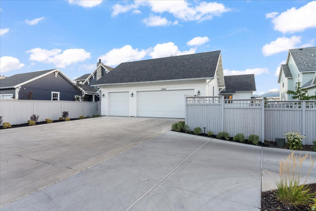 11064 S PADDLE BOARD WAY South Jordan, UT 84009