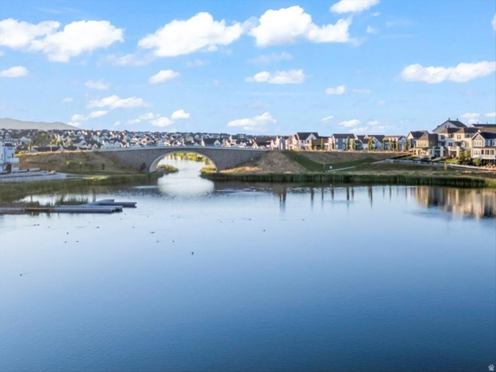 11064 S PADDLE BOARD WAY South Jordan, UT 84009