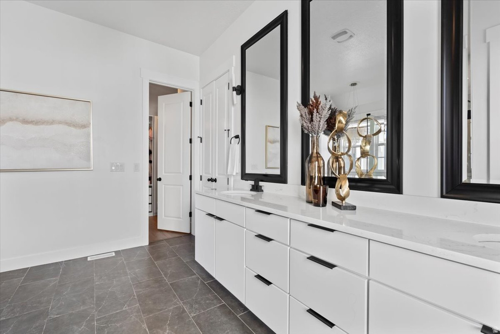 11064 S PADDLE BOARD WAY South Jordan, UT 84009