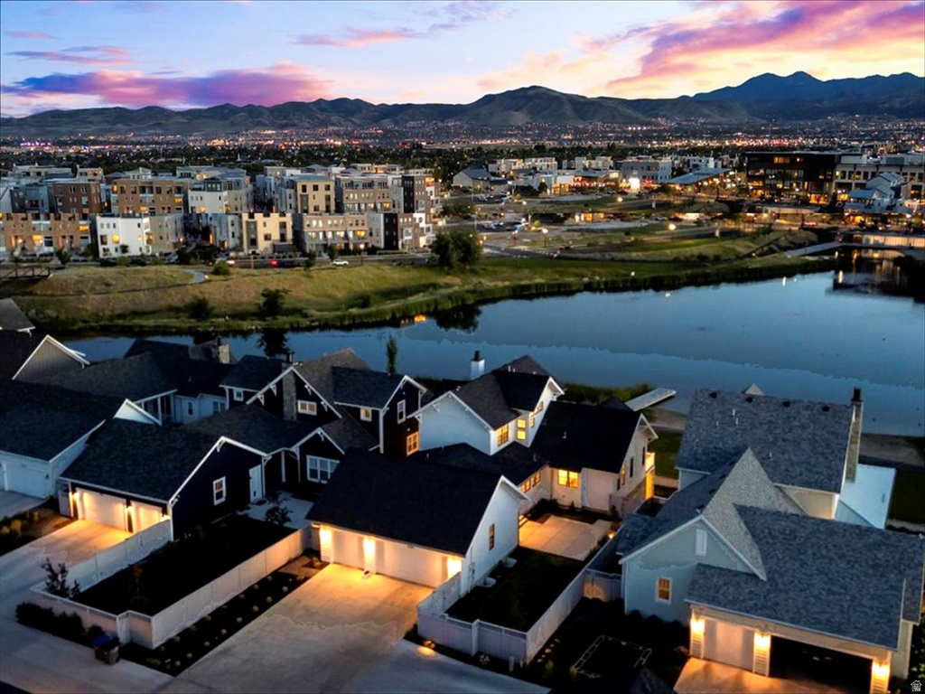 11064 S PADDLE BOARD WAY South Jordan, UT 84009