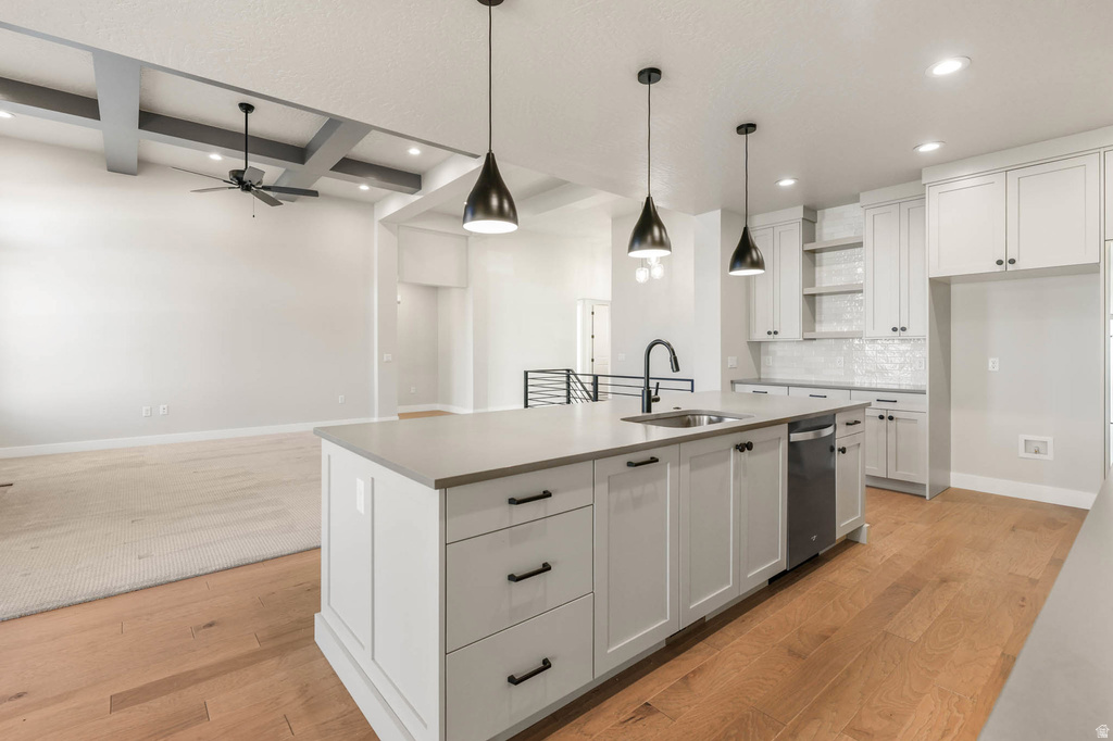 8043 S AMBROSIA LN West Jordan, UT 84081