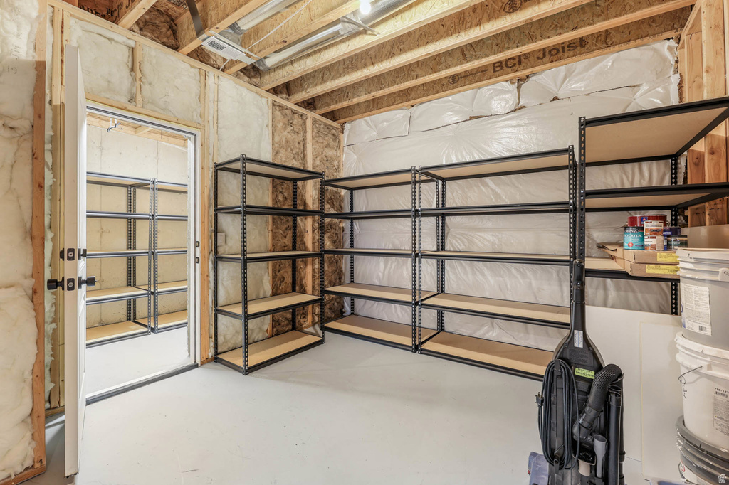 8043 S AMBROSIA LN West Jordan, UT 84081