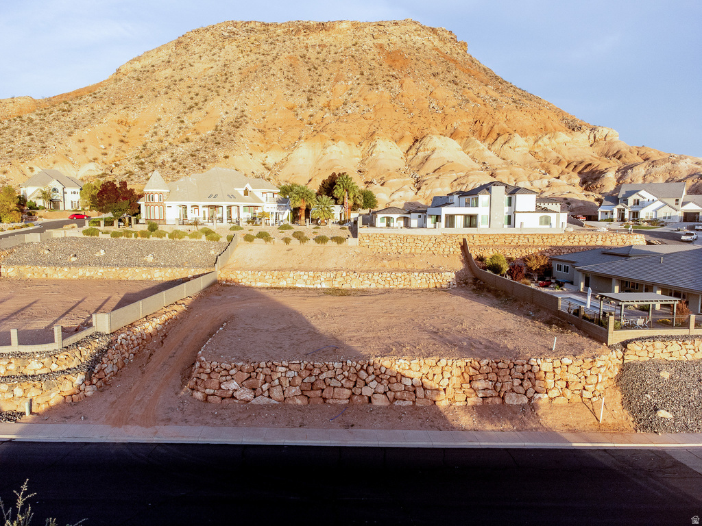 927 S SEMINOLE WAY Washington, UT 84780