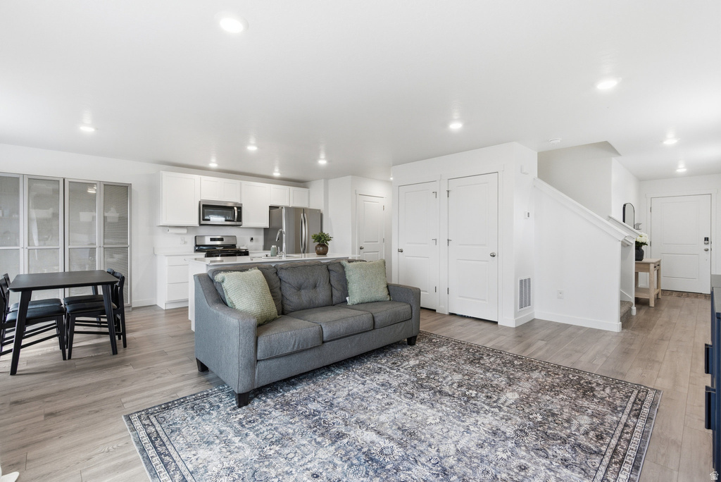 477 N SCUTTLEBUTT LN Saratoga Springs, UT 84045