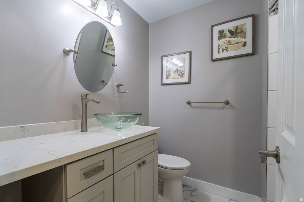 6389 S MILL VALLEY CT Salt Lake City, UT 84118