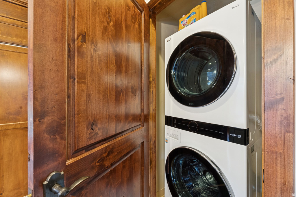 3558 N ESCALA CT. #251 Park City, UT 84098