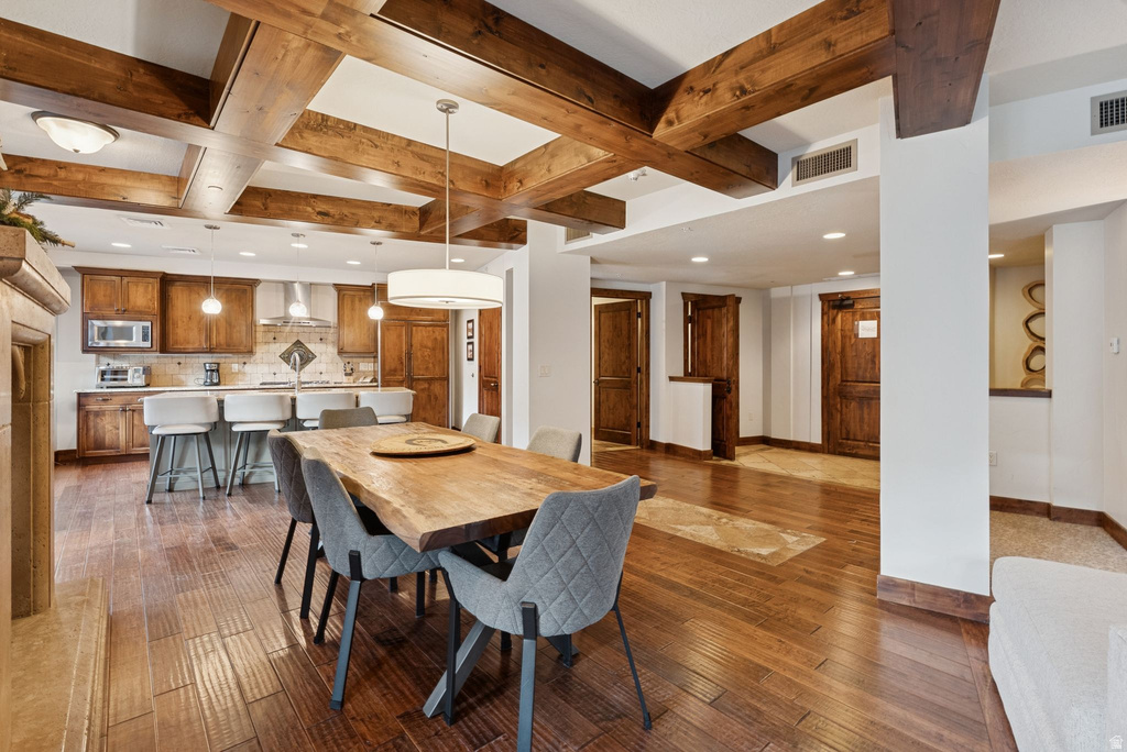 3558 N ESCALA CT. #251 Park City, UT 84098