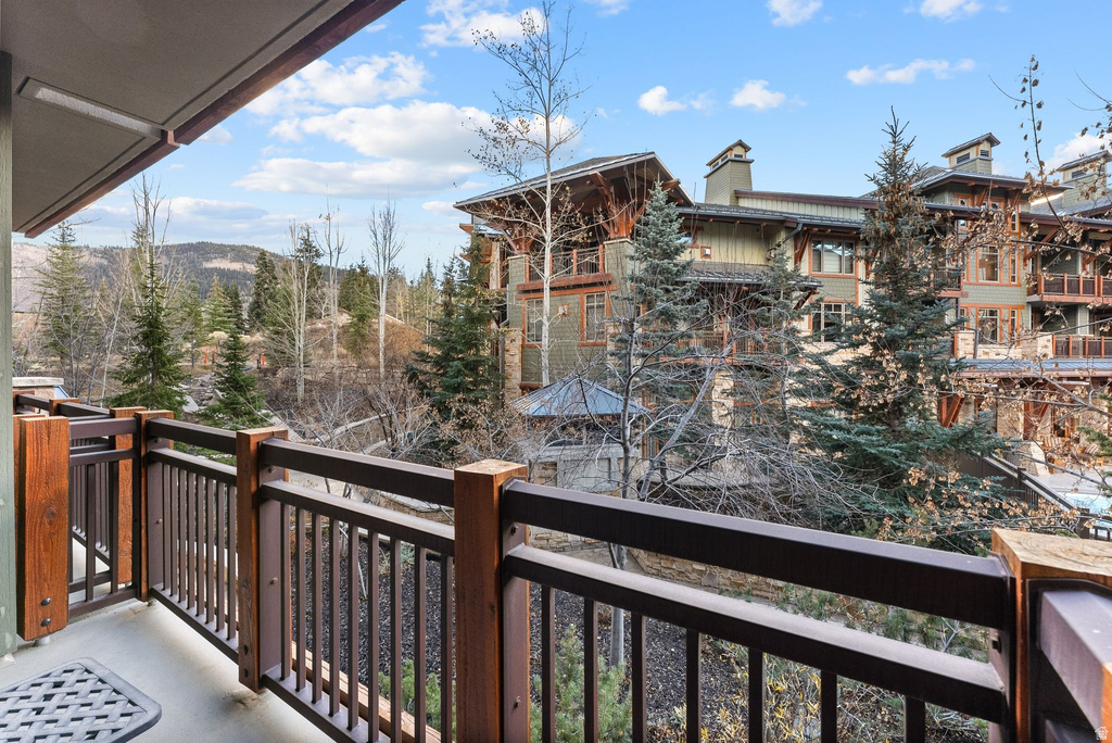 3558 N ESCALA CT. #251 Park City, UT 84098
