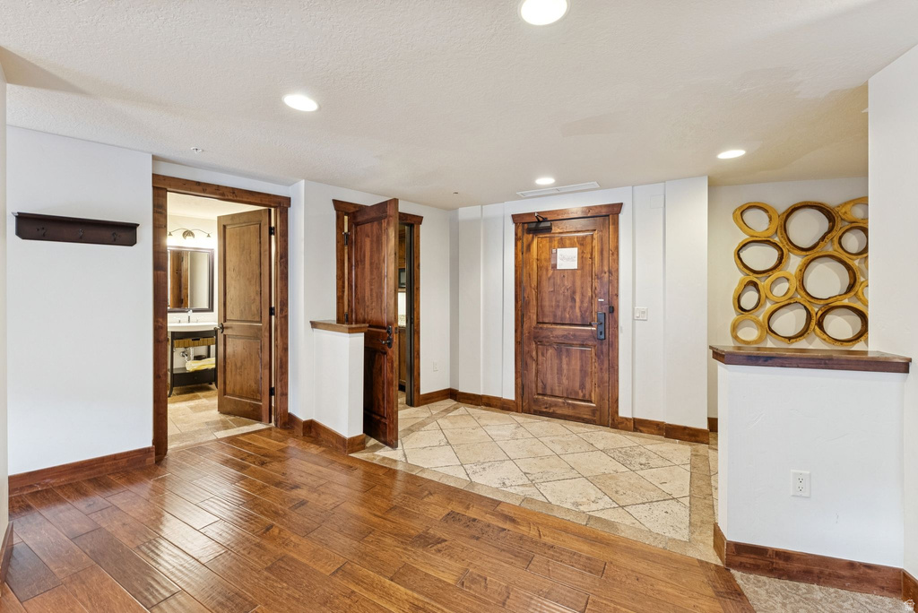 3558 N ESCALA CT. #251 Park City, UT 84098