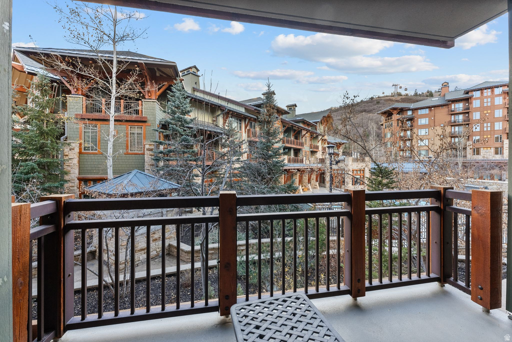 3558 N ESCALA CT. #251 Park City, UT 84098