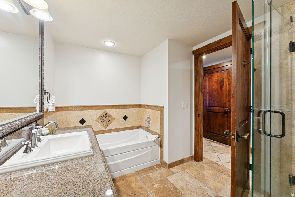 3558 N ESCALA CT. #251 Park City, UT 84098