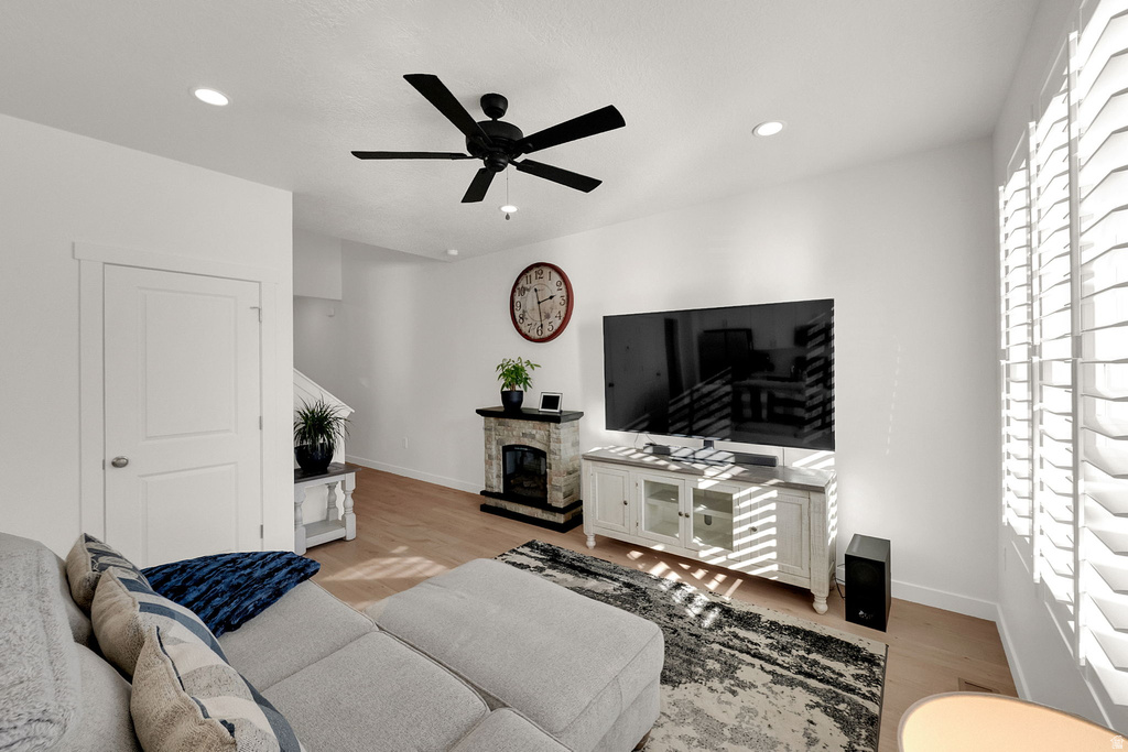 8283 W JOSHUA TREE LN Magna, UT 84044