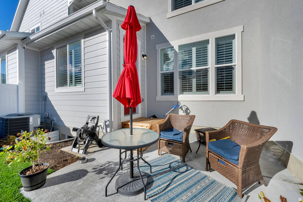 8283 W JOSHUA TREE LN Magna, UT 84044