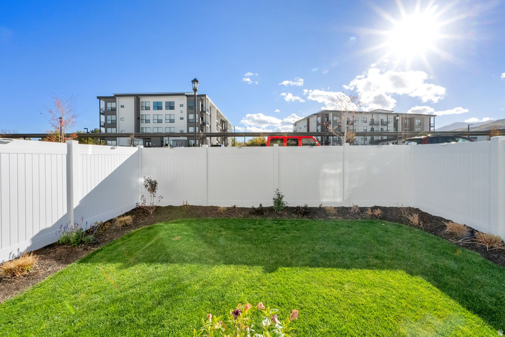 8283 W JOSHUA TREE LN Magna, UT 84044