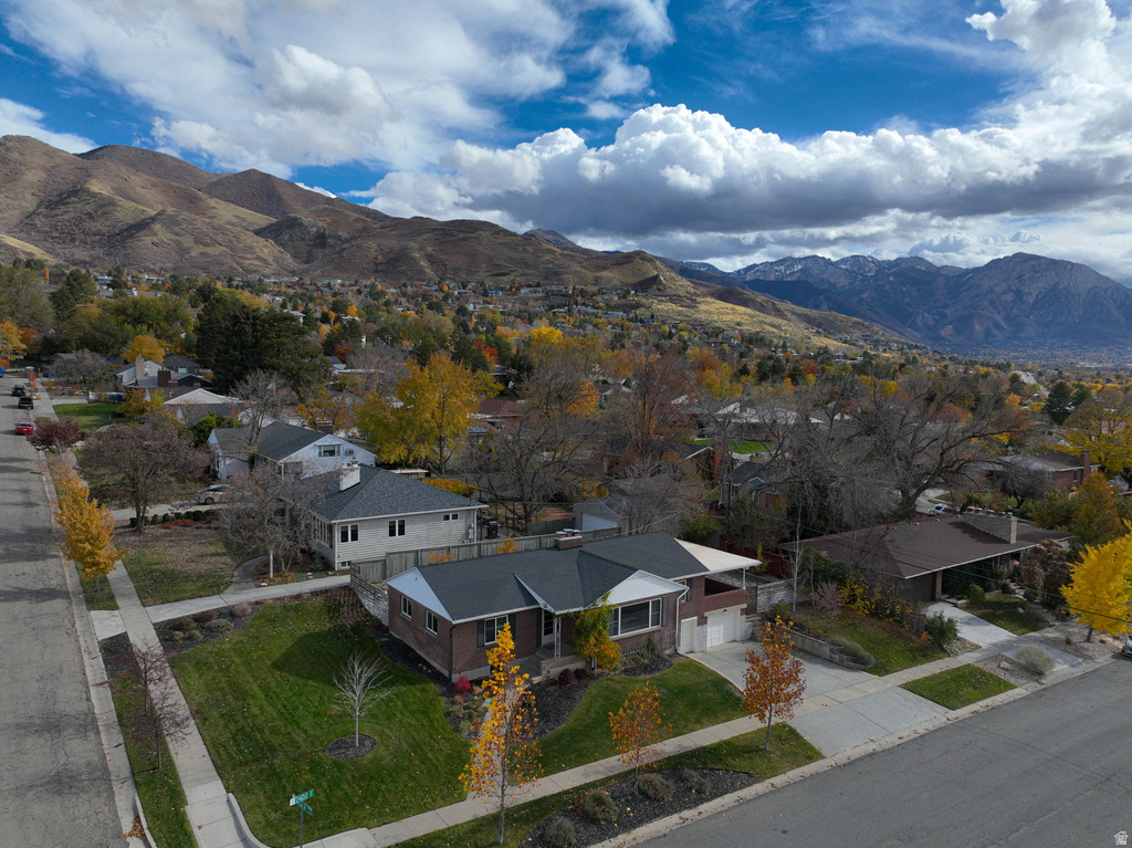 2402 E BEACON DR Salt Lake City, UT 84108