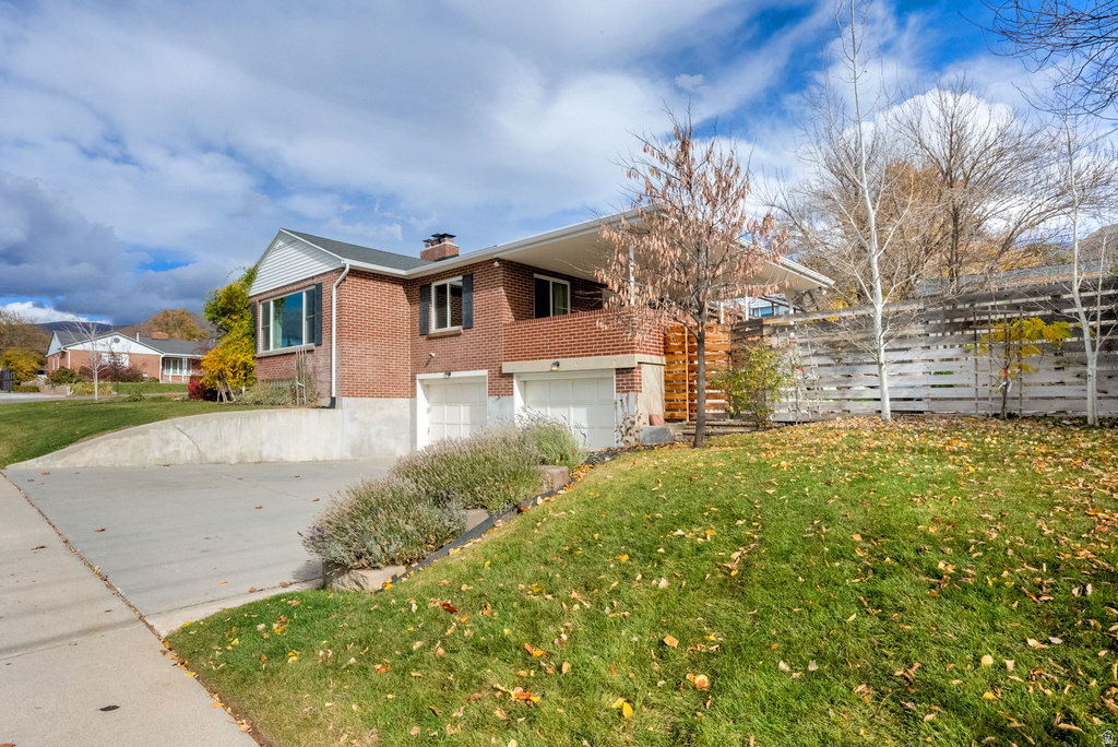 2402 E BEACON DR Salt Lake City, UT 84108