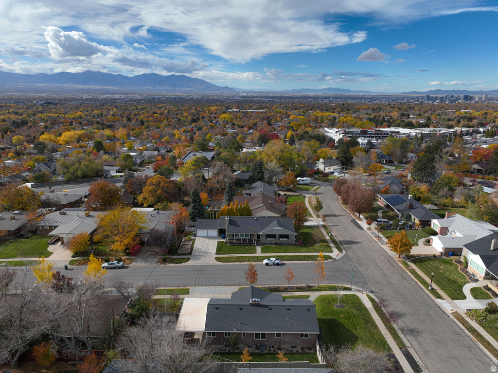 2402 E BEACON DR Salt Lake City, UT 84108