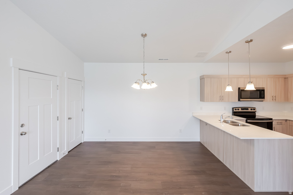 693 W 4500 S #O302 Mapleton, UT 84664