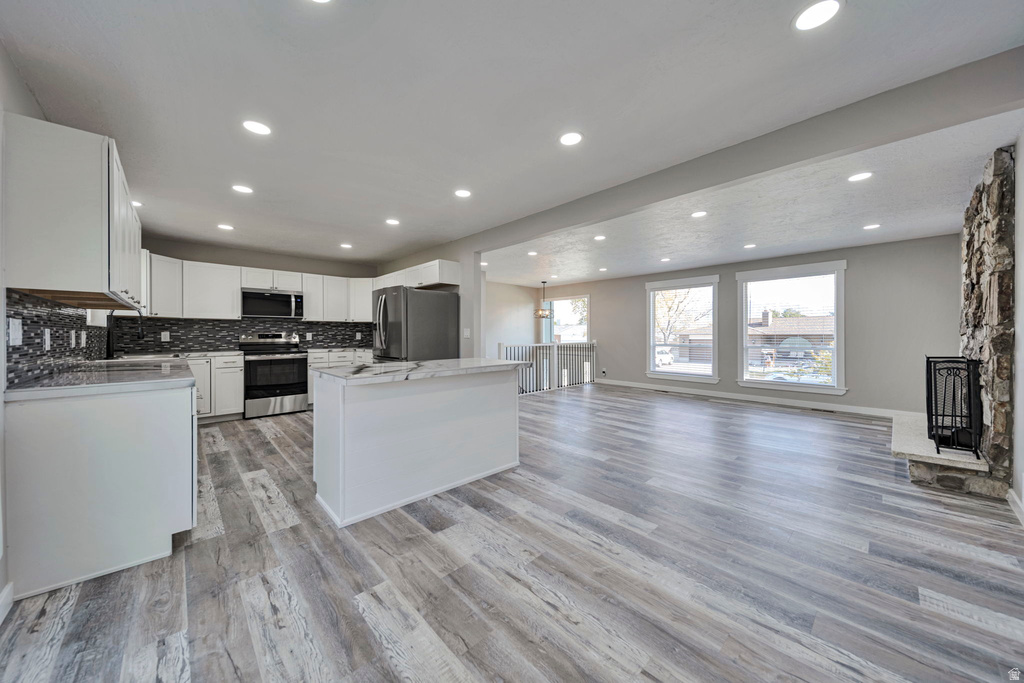 7604 S AUTUMN DR West Jordan, UT 84084