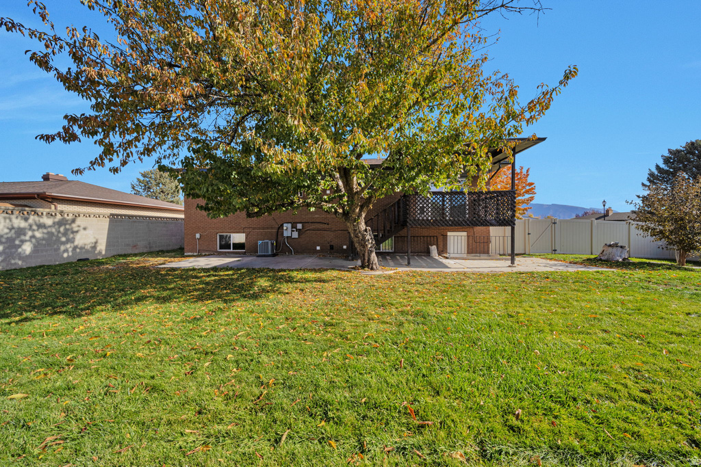 7604 S AUTUMN DR West Jordan, UT 84084