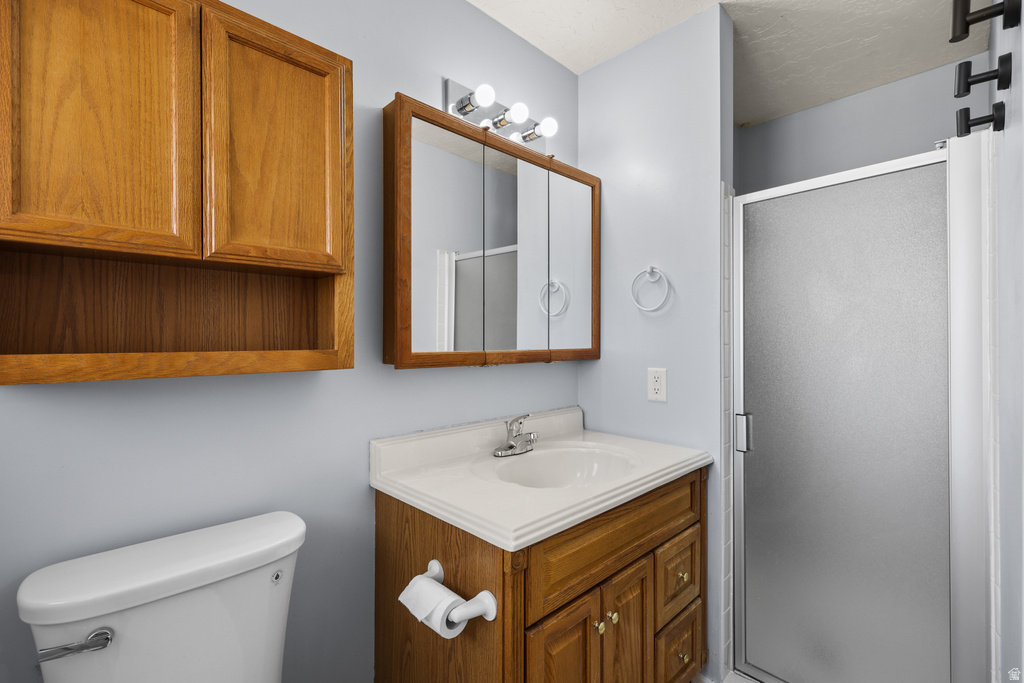 843 E 3400 N Layton, UT 84040